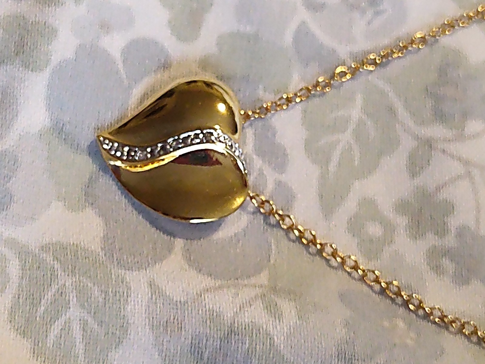 Diamond Accent Pendant Necklace. Gp Heart Pendant. Diamond.
